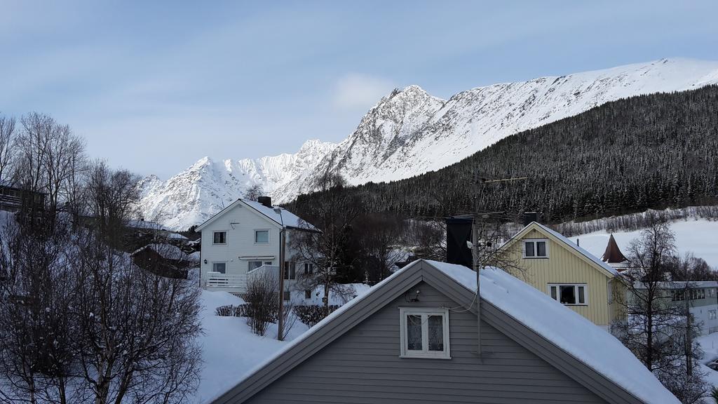 Lyngen Apartments Lyngseidet Chambre photo